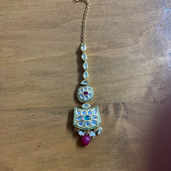 Elegant Kundan Choker Necklace with Earrings/ Wedding Choker Set - Picture 4 of 7